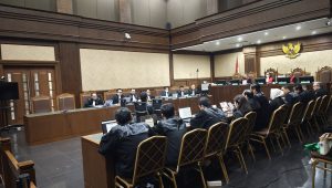 Penyidik KPK Rossa Purbo Bekti dihadirkan sebagai saksi dalam lanjutan sidang Sekjen PDI Perjuangan Hasto Kristiyanto di Gedung Pengadilan Tipikor Jakarta Pusat, Jumat, 9/5/2025 | Syahrul Baihaqi/Forum Keadilan