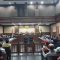 Penyelidik KPK Arif Budi Raharjo saat dihadirkan sebagai saksi di sidang Hasto di Gedung Tipikor Jakarta Pusat, Jumat, 16/5/2025 | Syahrul Baihaqi/Forum Keadilan