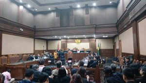Sidang lanjutan kasus Sekjen PDIP Hasto Kristiyanto dengan agenda mendengarkan keterangan ahli dari Jaksa Penuntut Umum pada Komisi Pemberantasan Korupsi di Gedung Pengadilan Tipikor Jakarta Pusat, Senin, 26/5/2025 | Syahrul Baihaqi/Forum Keadilan