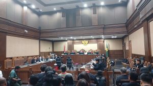 JPU pada KPK menghadirkan dua ahli di sidang lanjutan kasus Sekjen PDI Perjuangan Hasto Kristiyanto di Gedung Pengadilan Tipikor Jakarta Pusat, Senin, 26/5/2025 | Syahrul Baihaqi/Forum Keadilan