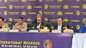Direskrimum Polda Metro Jaya Kombes Pol Wira Satya Triputra, saat memberikan keterangan kepada media di Mapolda Metro Jaya, Senin, 26/5/2025 | Ari Kurniansyah/Forum Keadilan