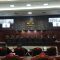 9 Hakim Konstitusi dalam sidang pembacaan putusan uji konstitusionalitas norma Pasal 34 ayat 2 Undang-Undang (UU) Nomor 20 Tahun 2003 tentang Sistem Pendidikan Nasional (UU Sisdiknas) di Gedung Mahkamah Konstitusi, Jakarta, Selasa, 27/5/2025 | Syahrul Baihaqi/Forum Keadilan