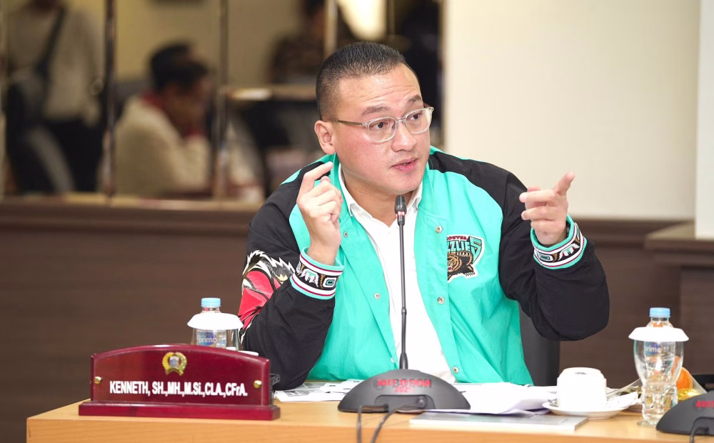 Pelayanan RSUD Jakarta Dikeluhkan, Kenneth Desak Evaluasi Menyeluruh