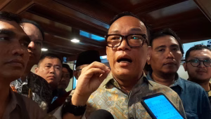 Wamenaker Immanuel Ebenezer menanggapi soal membludaknya pencari kerja di Job Fair Bekasi, di kawasan Jakarta Timur, Jumat, 30/5/2025 | Novia Suhari/Forum Keadilan