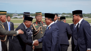 Presiden Republik Indonesia, Prabowo Subianto, tiba di Bandar Udara Internasional Brunei, Bandar Seri Begawan, pada Rabu, 14 Mei 2025, sekitar pukul 10.10 waktu setempat. | YouTube Sekretariat Presiden