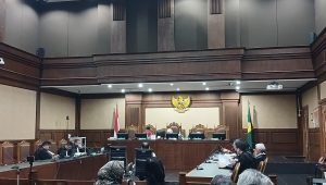 Eks Pejabat Mahkamah Agung (MA) Zarof Ricar saat membacakan pledoi di Pengadilan Tipikor Jakarta Pusat, Selasa, 10/6/2025 | Syahrul Baihaqi/Forum Keadilan