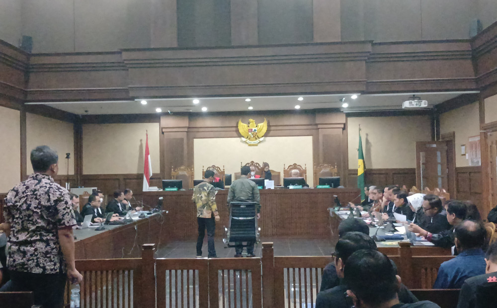 Teman Kuliah Sebut Nomor Hasto Pernah Pakai Provider Luar Negeri