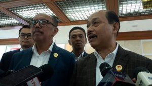 Ketua LPSK Achmadi (kiri) bersama dengan Wakil Ketua LPSK Antonius PS Wibowo (kanan), usai RDP dengan Komisi III DPR RI, di Komplek Parlemen, Senayan, Jakarta, Selasa, 17/6/2025 | Novia Suhari/Forum Keadilan