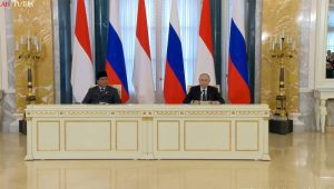 Presiden RI Prabowo Subianto dan Presiden Rusia Vladimir Putin dalam pertemuan kenegaraan di Istana Konstantinovsky, St. Petersburg, Rusia, Kamis, 19/6/2025 | YouTube Sekretariat Presiden