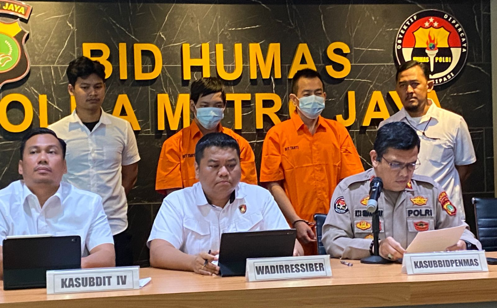 Polisi Tangkap Dua WNA Asal Malaysia Diduga Lakukan Phising Modus Fake BTS