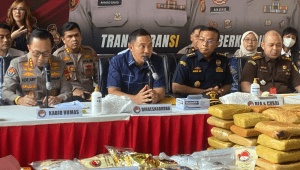 Dirresnrkoba Kombes Pol Ahmad David, (tengah) saat memberikan keterangan kepada media, di Polda Metro Jaya, Kamis, 26/6/2025 | Ari Kurniansyah/Forum Keadilan