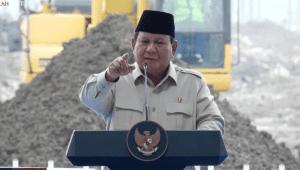 Presiden Prabowo Subianto saat Groundbreaking Ekosistem Industri Baterai Kendaraan Listrik Terintegrasi di Karawang, Jawa Barat, Minggu, 29/6/2025 | YouTube Sekretariat Presiden