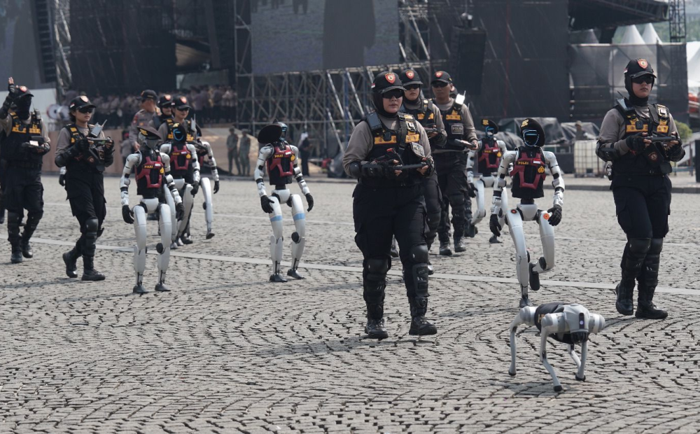 Kapolri Ngaku Pengadaan Robot Polisi Rp3 M Tak Pakai Anggaran