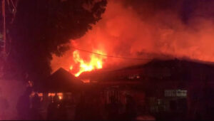 Suasana kebakaran di Taman Puring, Kebayoran Baru, Jakarta Selatan, Senin, 28/7/2025 | Ist