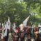 Perjuangan memadati area sekitar Pengadilan Tipikor Jakarta Pusat, Rabu, 10/7/2025. | Syahrul Baihaqi/Forum Keadilan