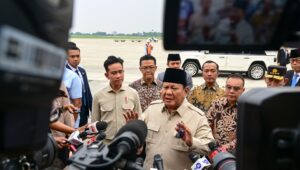 Presiden RI Prabowo Subianto di Lanud Halim Perdanakusuma, Jakarta, Rabu, 16/7/2025. | Dok BPMI Setpres/Muchlis Jr