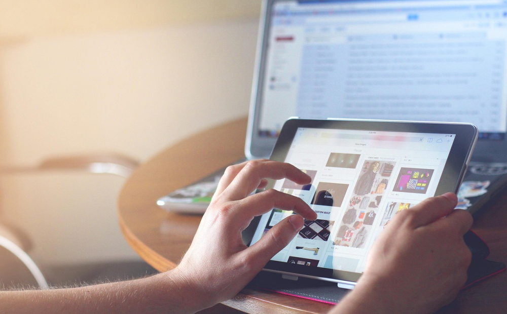 Manfaat Edukasi Digital dan Sosial Media untuk Pembelajaran Online