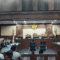 Sekjen PDI Perjuangan Hasto Kristiyanto saat mendengarkan replik atau jawaban terhadap pleidoi di Pengadilan Tipikor Jakarta Pusat, Senin, 14/7/2025 | Syahrul Baihaqi/Forum Keadilan