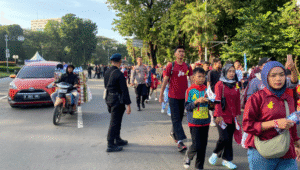Suasanya di Luar Silang Monas saat Peryaan HUT Bhayangkara ke-79, Jakarta, Selasa, 1/7/2025 | Ari Kurniansyah/Forum Keadilan