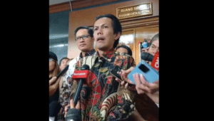Kuasa hukum Sekretaris Jenderal (Sekjen) PDI Perjuangan Hasto Kristiyanto, Patra M. Zen di Pengadilan Tipikor, Jakarta Pusat, Kamis, 3/7/2025 | Syahrul Baihaqi/Forum Keadilan