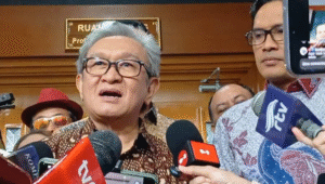 Kuasa Hukum Hasto Kristiyanto, Maqdir Ismail di Pengadilan Tipikor Jakarta Pusat, Senin, 14/7/2025 | Syahrul Baihaqi/Forum Keadilan