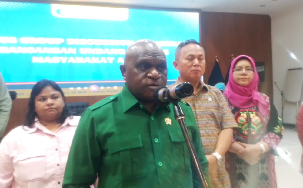 Menteri HAM Desak DPR Segera Bahas RUU Masyarakat Adat: Kami Sudah Satu Suara
