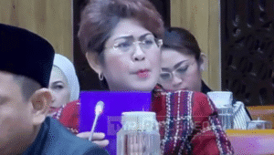 Anggota Komisi X DPR RI Fraksi PDIP Mercy Chriesty Barends dalam rapat kerja Komisi X bersama Menbud Fadli Zon di kompleks parlemen, Senayan, Jakarta, Rabu, 2/7/2025. | YouTube TVR Parlemen