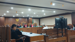 Eks Direktur Pengembangan Bisnis PT Perusahaan Perdagangan Indonesia (PT PPI) Charles Sitorus saat pembacaan vonis di Pengadilan Tipikor Jakarta, Jumat, 18/7/2025 | Syahrul Baihaqi/Forum Keadilan