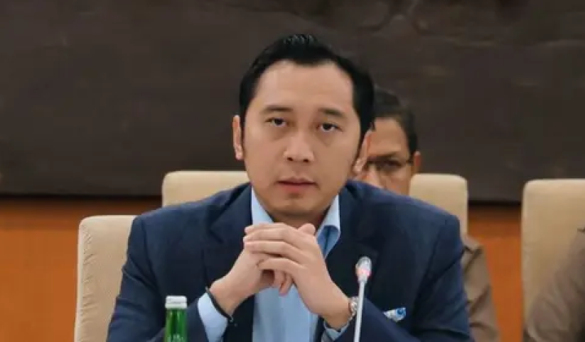 Dikaitkan dengan Partai Biru, Ibas Tegaskan Demokrat Tak Ada Kaitan dengan Isu Ijazah Jokowi