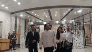 Mantan Menteri Pendidikan, Kebudayaan, Riset, dan Teknologi (Mendikbudristek) Nadiem Makarim usai diperiksa Kejagung di Gedung Bundar Kejagung, Jakarta Selatan, Selasa, 15/7/2025 | Syahrul Baihaqi/Forum Keadilan