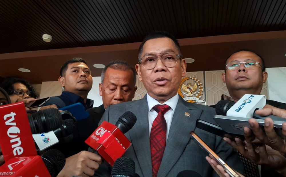 Tarif Dagang AS 32 Persen, DPR Dorong Negosiasi Ulang