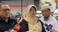 Tifauzia Tyassuma atau dokter Tifa saat memberikan keterangan kepada media di Polda metro Jaya, Jumat, 11/7/2025 | Ari Kurniansyah/Forum Keadilan