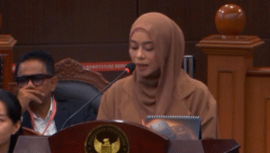 Penyanyi dangdut Lestiani alias Lesti Kejora di Mahkamah Konstitusi, Selasa, 22/7/2025 | Syahrul Baihaqi/Forum Keadilan