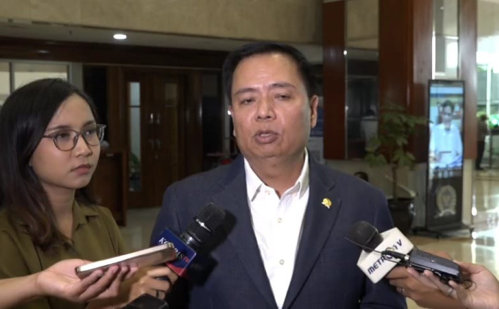 Kebakaran KM Barcelona 5, Komisi V Soroti Selisih 300 Penumpang