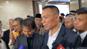 Ahli digital forensik Rismon Hasiholan Sianipar saat memberikan keterangan kepada media di Mabes Polri, Jakarta Selatan, Rabu, 9/7/2025 | Ari Kurniansyah/Forum Keadilan