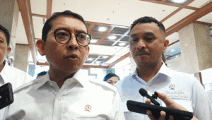 Menteri Kebudayaan (Menbud) Fadli Zon (kiri) di Kompleks Parlemen, Senayan, di Jakarta, Kamis, 17/7/2025 | Novia Suhari/Forum Keadilan