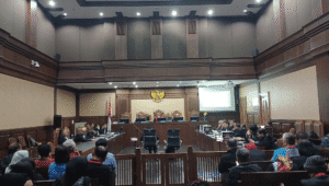 Sekjen PDI Perjuangan Hasto Kristiyanto saat membacakan Pledoi di Pengadilan Tipikor Jakarta Pusat, Kamis, 10/7/2025 | Syahrul Baihaqi/Forum Keadilan