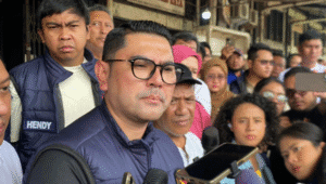 Kasubdit Industri dan Perdagangan (Indag) Direktorat Reserse Kriminal Khusus (Ditreskrimsus) Polda Metro Jaya AKBP Muhammad Ardila Amry saat memberikan keterangan kepada media di Pasar Induk Beras Cipinang, Jakarta Timur, Jumat, 25/7/2025 | Ari Kurniansyah/Forum Keadilan