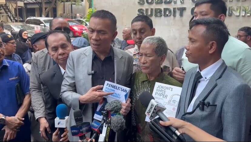 Rismon: Ijazah Jokowi Tidak Identik, Kajian 700 Halaman Siap Diluncurkan