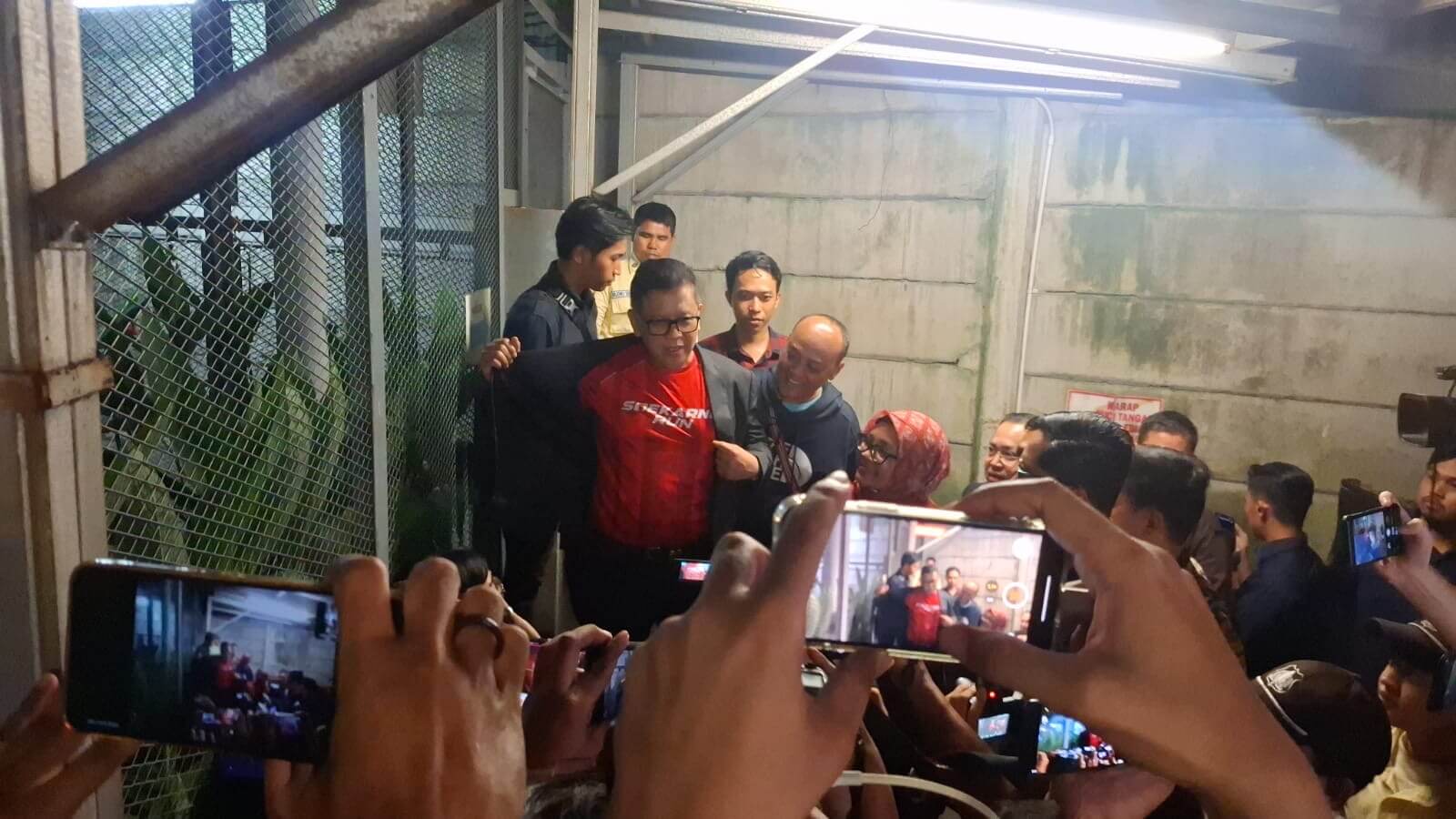 Resmi Bebas dari Rutan KPK, Hasto Ucapkan Rasa Syukur ke Prabowo