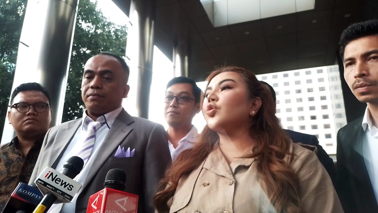 Lisa Mariana Akui Terima Dana BJB dari Ridwan Kamil, Sebut untuk Anak