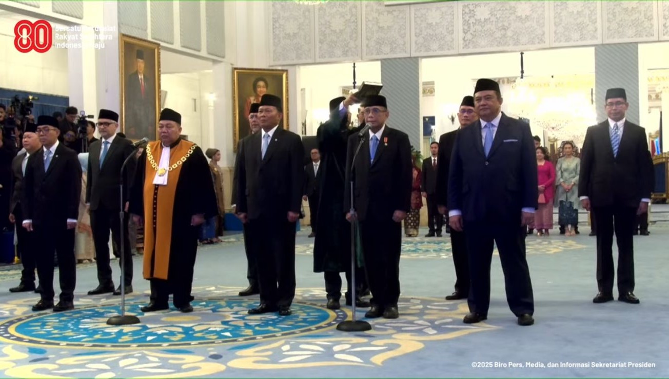 Presiden Prabowo Lantik 8 Dubes RI, Ada untuk AS hingga UEA