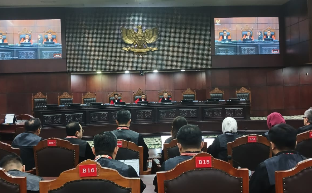 Ketua MK Pertanyakan Status Hukum Hasto dalam Legal Standing Gugatan Pasal Perintangan Penyidikan