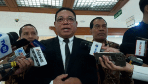 Calon Hakim Terpilih, Inosentius Samsul, di Komplek Parlemen, Senayan, Jakarta, Rabu, 20/8/2025 | Novia Suhari/ Forum Keadilan