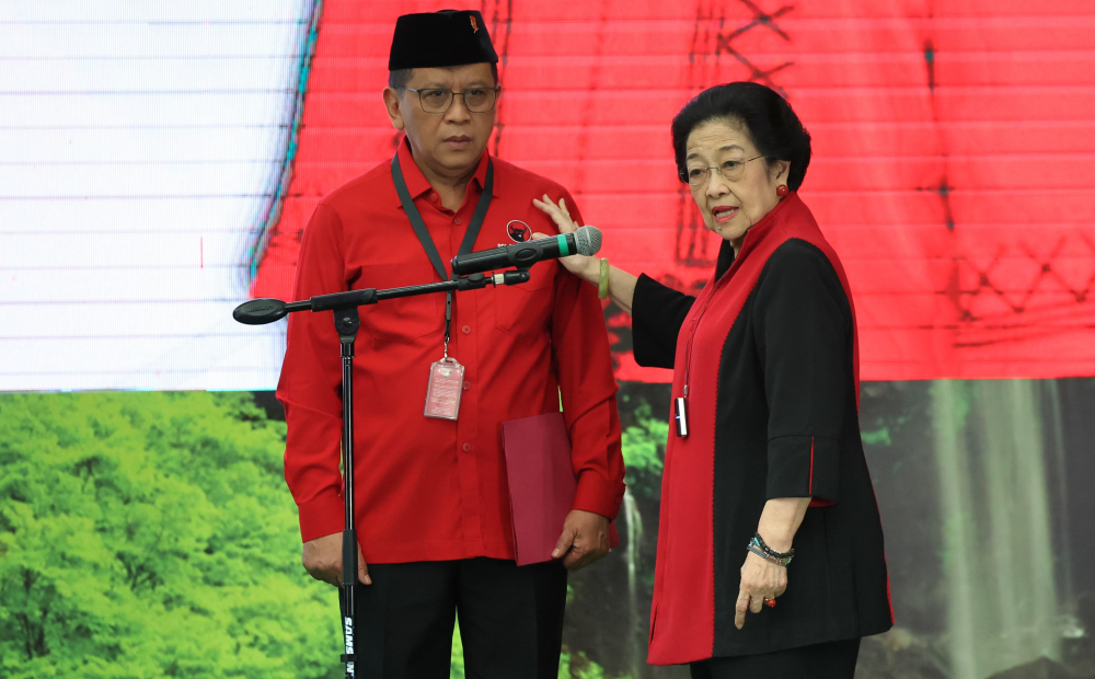 Megawati Kembali Lantik Hasto Jadi Sekjen PDI Perjuangan 2025-2030