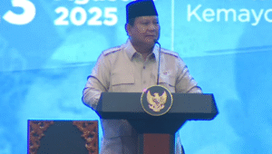Presiden RI Prabowo Subianto dalam sambutan kepada guru dan kepala Sekolah Rakyat di Jakarta, Jumat, 22/8/2025. | YouTube Sekretariat Presiden