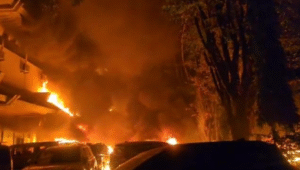 Gedung DPRD Makassar Dibakar, Jumat, 29/8/2025 malam. | Ist