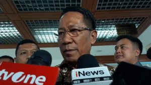 Menteri Hukum (Menkum) Supratman Andi Atgas menegaskan bahwa hingga saat ini tidak ada pembahasan terkait pemberian amnesti untuk mantan Wakil Menteri Ketenagakerjaan (Wamenaker) Immanuel Ebenezer (Noel) di Gedung DPR, Senayan, Jakarta Pusat, Senin, 25/8/2025 | Novia Suhari/Forum Keadilan