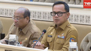Wakil Menteri Dalam Negeri (Wamendagri) Bima Arya dalam Rapat Bersama Komisi II DPR RI di Kompleks Parlemen, Senayan, Jakarta, Senin, 25/8/2025 | YouTube TVR Parlemen