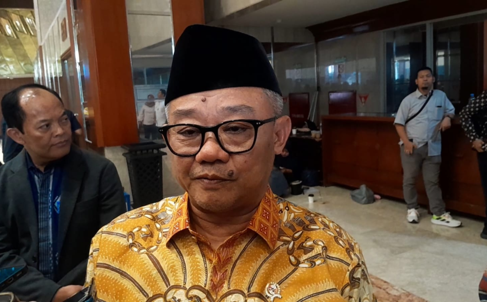 Banyak Sekolah Tak Punya Toilet, Mendikdasmen: Jangankan Daerah di Perkotaan pun Ada